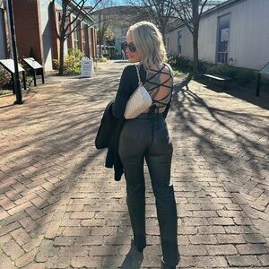 Meet your Posher, Christina